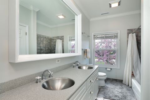 Tiny photo for 921 Woodbine Lane, Northbrook, IL 60062 (MLS # 12622848)