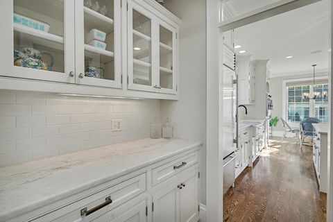 Tiny photo for 785 Meadow Lane, Libertyville, IL 60048 (MLS # 12507933)