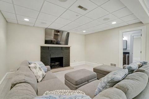 Tiny photo for 785 Meadow Lane, Libertyville, IL 60048 (MLS # 12507933)