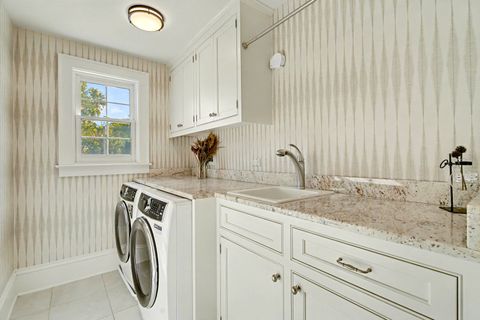 Tiny photo for 785 Meadow Lane, Libertyville, IL 60048 (MLS # 12507933)