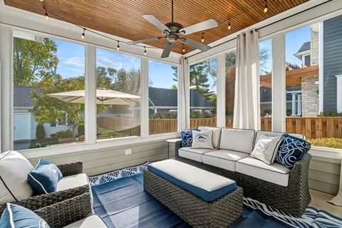 Tiny photo for 785 Meadow Lane, Libertyville, IL 60048 (MLS # 12507933)