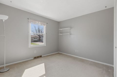 Tiny photo for 3960 N Tam-O-Shanter Drive, Bettendorf, IA 52722 (MLS # 12612133)