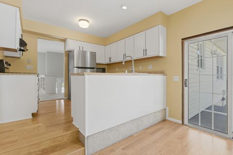 Tiny photo for 3960 N Tam-O-Shanter Drive, Bettendorf, IA 52722 (MLS # 12612133)