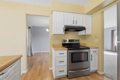 Tiny photo for 3960 N Tam-O-Shanter Drive, Bettendorf, IA 52722 (MLS # 12612133)