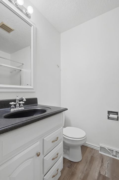 Tiny photo for 3960 N Tam-O-Shanter Drive, Bettendorf, IA 52722 (MLS # 12612133)