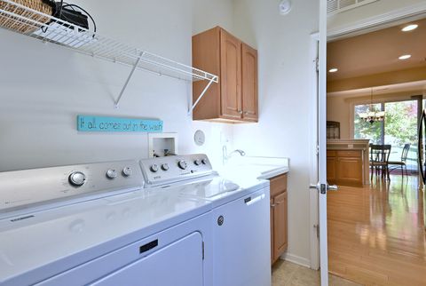 Tiny photo for 2832 Beacon Point Circle, Elgin, IL 60124 (MLS # 12506088)