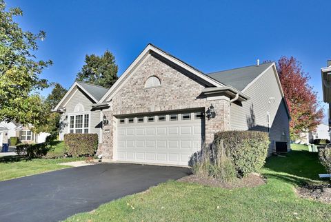 Tiny photo for 2832 Beacon Point Circle, Elgin, IL 60124 (MLS # 12506088)