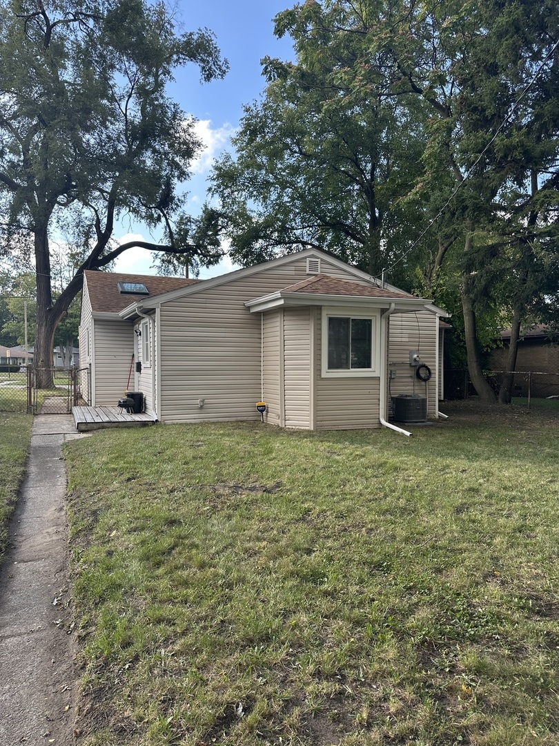 14619 Minerva Avenue