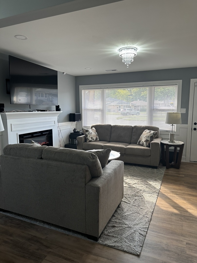 14619 Minerva Avenue