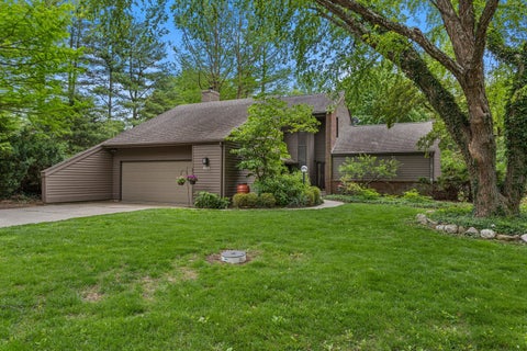 Tiny photo for 905 Barclay Court, Champaign, IL 61821 (MLS # 12644713)