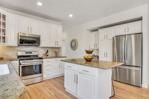 Tiny photo for 767 Aster Drive, Gurnee, IL 60031 (MLS # 12548735)