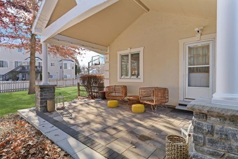 Tiny photo for 767 Aster Drive, Gurnee, IL 60031 (MLS # 12548735)