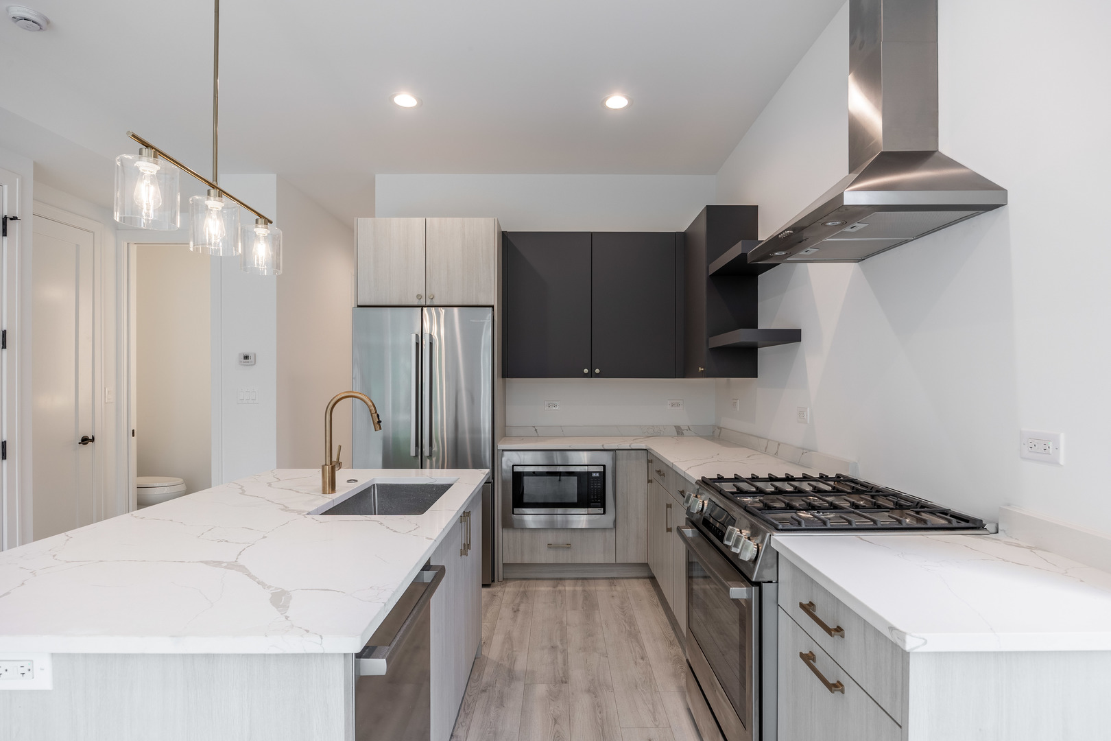 1814 W Thomas Street 2F