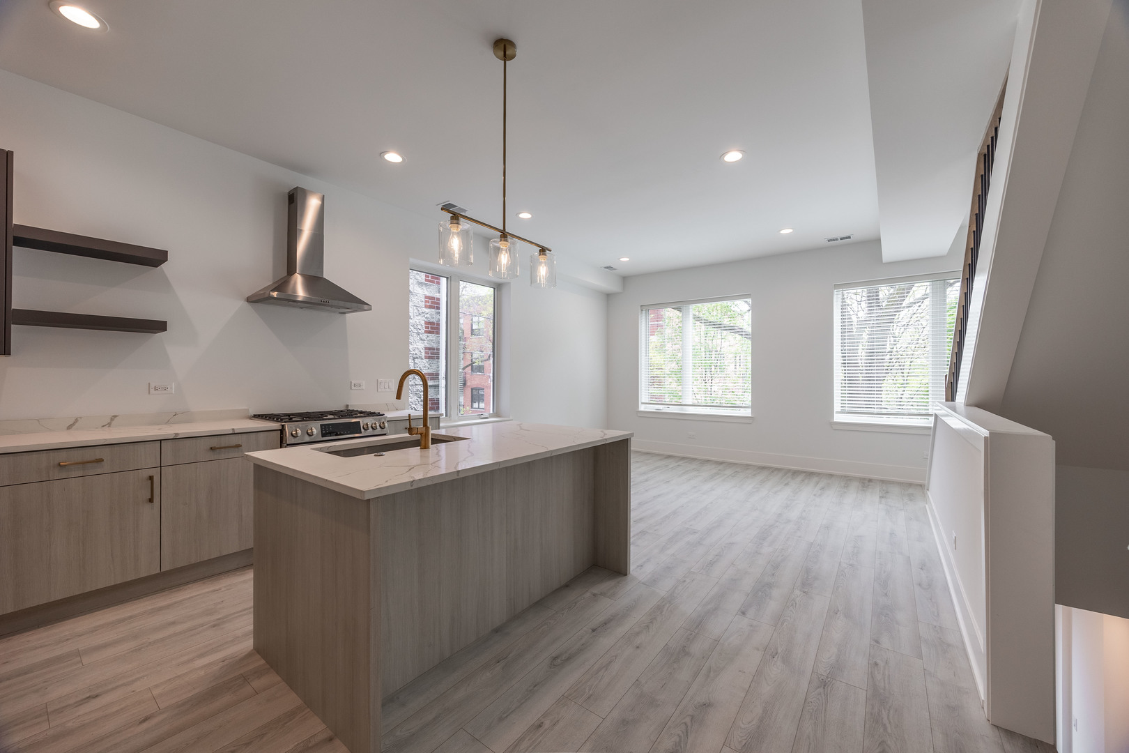 1814 W Thomas Street 2F