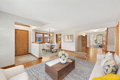 Tiny photo for 963 S Saylor Avenue, Elmhurst, IL 60126 (MLS # 12494661)
