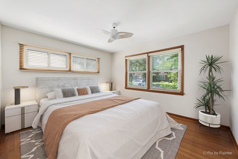 Tiny photo for 963 S Saylor Avenue, Elmhurst, IL 60126 (MLS # 12494661)