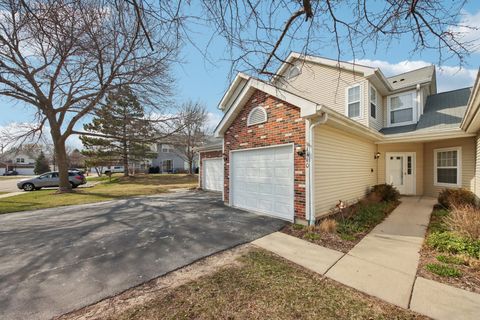 Photo of 1410 Essex Street, Algonquin, IL 60102 (MLS # 12601036)