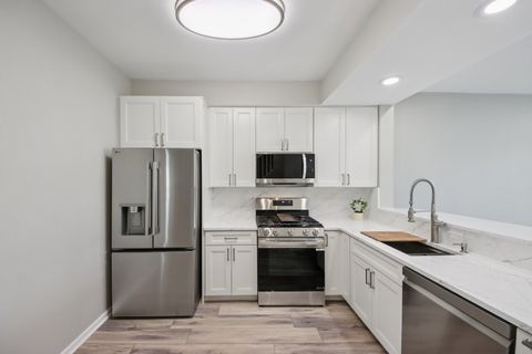 Tiny photo for 1410 Essex Street, Algonquin, IL 60102 (MLS # 12601036)