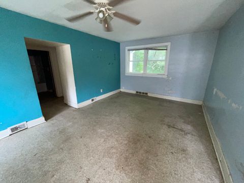 Tiny photo for 754 S Oakland Avenue, Decatur, IL 62522 (MLS # 12656615)