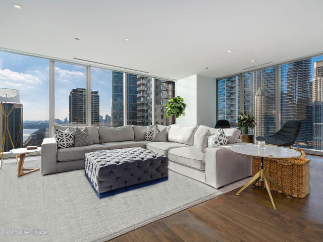 363 E Wacker Drive 2003