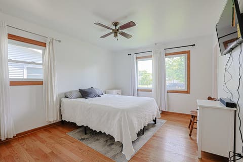 Tiny photo for 521 Edgewood Lane, Elk Grove Village, IL 60007 (MLS # 12707974)