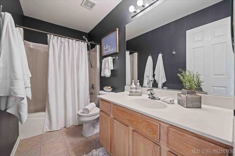 Tiny photo for 226 Woodland Park Circle, Gilberts, IL 60136 (MLS # 12542454)