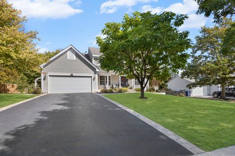 Tiny photo for 6402 Barn Swallow Court, Gurnee, IL 60031 (MLS # 12466974)