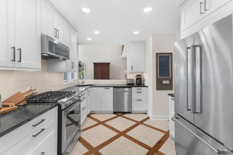 Tiny photo for 6402 Barn Swallow Court, Gurnee, IL 60031 (MLS # 12466974)