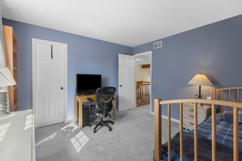 Tiny photo for 6402 Barn Swallow Court, Gurnee, IL 60031 (MLS # 12466974)