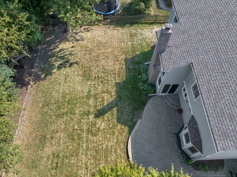 Tiny photo for 6402 Barn Swallow Court, Gurnee, IL 60031 (MLS # 12466974)