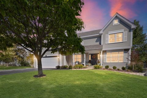 Photo of 6402 Barn Swallow Court, Gurnee, IL 60031 (MLS # 12466974)
