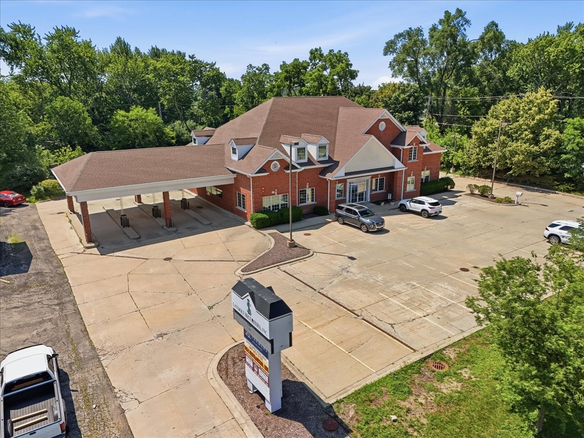 Photo 1 of 57 — 41412 N Il Route 83, Antioch, IL 60002
