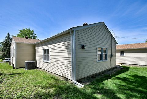 Tiny photo for 108 Cedar Circle, Streamwood, IL 60107 (MLS # 12650937)