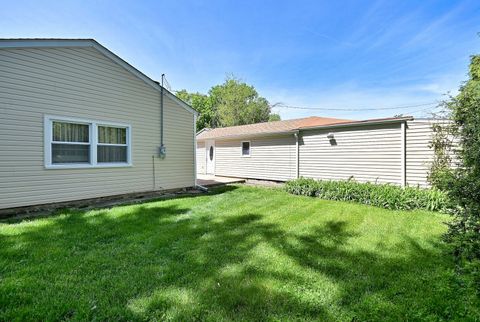 Tiny photo for 108 Cedar Circle, Streamwood, IL 60107 (MLS # 12650937)