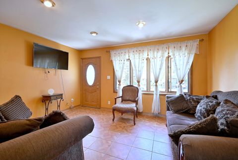 Tiny photo for 108 Cedar Circle, Streamwood, IL 60107 (MLS # 12650937)