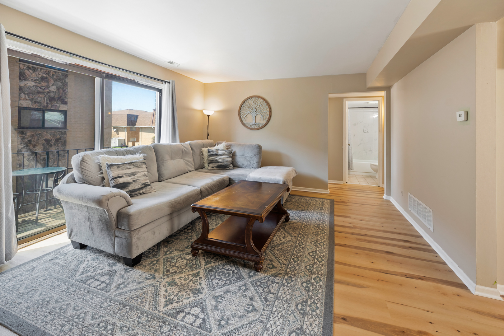 8504 W Catherine Avenue 2N