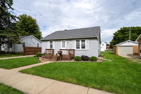 Tiny photo for 911 W Madison Street, Pontiac, IL 61764 (MLS # 12763677)