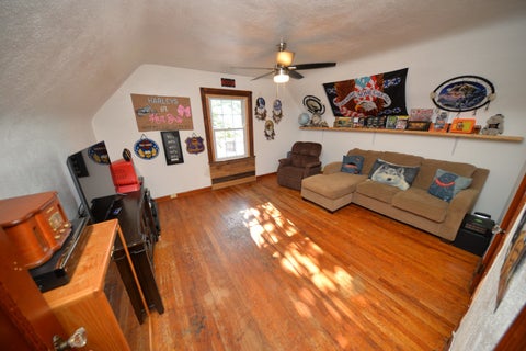 Tiny photo for 1501 Viola Avenue, Mt Vernon, IL 62864 (MLS # 12710148)