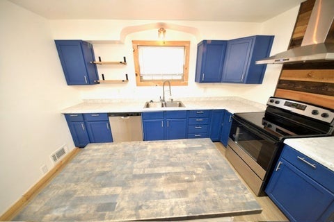 Tiny photo for 1501 Viola Avenue, Mt Vernon, IL 62864 (MLS # 12710148)