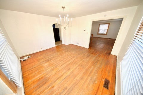 Tiny photo for 1501 Viola Avenue, Mt Vernon, IL 62864 (MLS # 12710148)
