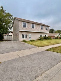 212 HARWOOD Drive Bolingbrook IL 60440