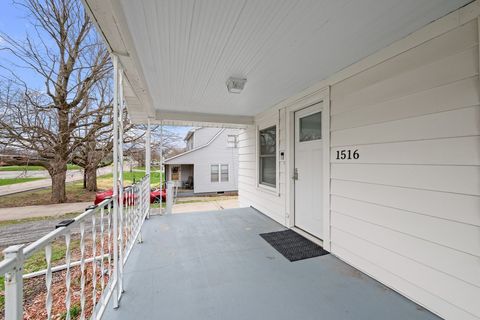 Tiny photo for 1516 Lake Street, Kewanee, IL 61443 (MLS # 12612319)