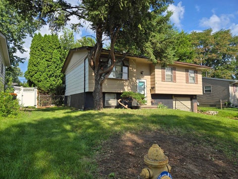 Tiny photo for 2308 Jebens Avenue, Davenport, IA 52804 (MLS # 12766556)