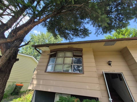 Tiny photo for 2308 Jebens Avenue, Davenport, IA 52804 (MLS # 12766556)