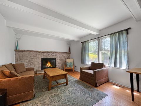 Tiny photo for 323 W Golf Road, Libertyville, IL 60048 (MLS # 12444493)