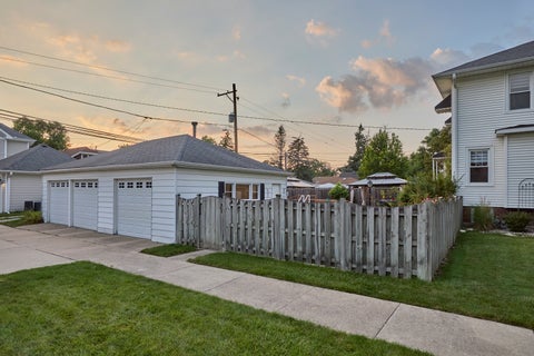 Tiny photo for 3246 Park Avenue, Brookfield, IL 60513 (MLS # 12673689)