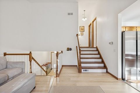 Tiny photo for 518 Silver Aspen Circle, Crystal Lake, IL 60014 (MLS # 12525648)