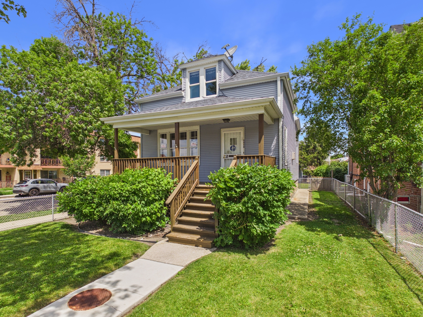 5458 W Windsor Avenue
