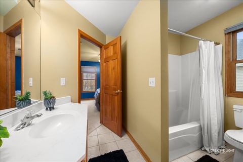 Tiny photo for 201 Violet Lane, Batavia, IL 60510 (MLS # 12590151)