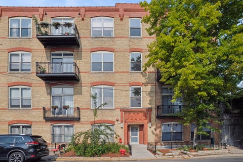 Photo of 1740 N Maplewood Avenue #120, Chicago, IL 60647 (MLS # 12694139)